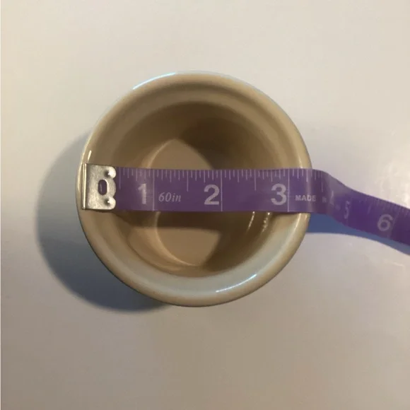 Le Creuset Blue and Cream ramekins, custard cups - Picture 12 of 15